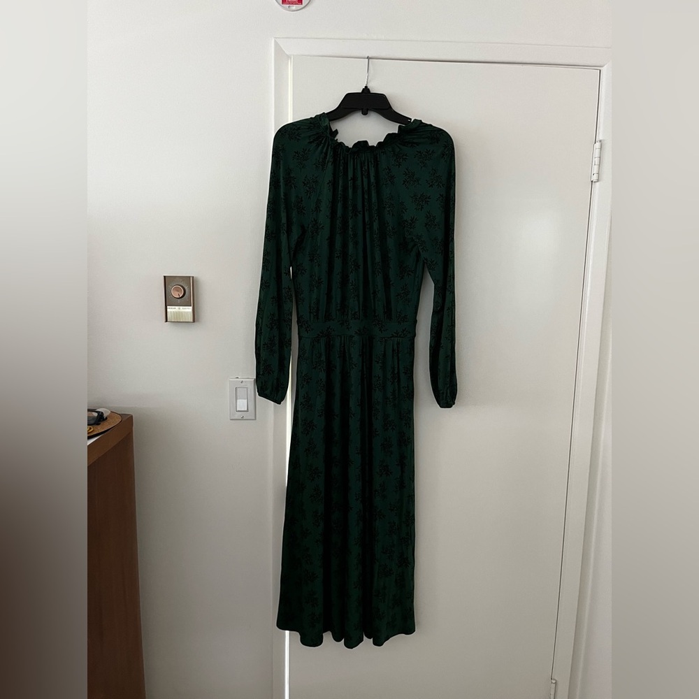 🥳 Boden Green Long Sleeve Dress